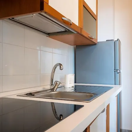 -extra Parking- Suite-2 - X6 Con Balcone
