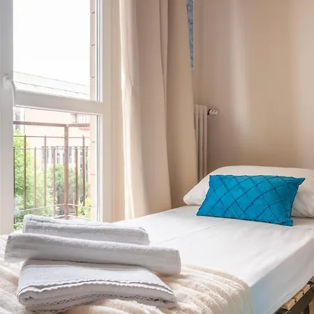 -extra Parking- Suite-2 - X6 Con Balcone
