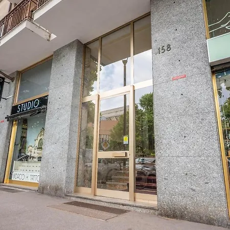 -extra Parking- Suite-2 - X6 Con Balcone